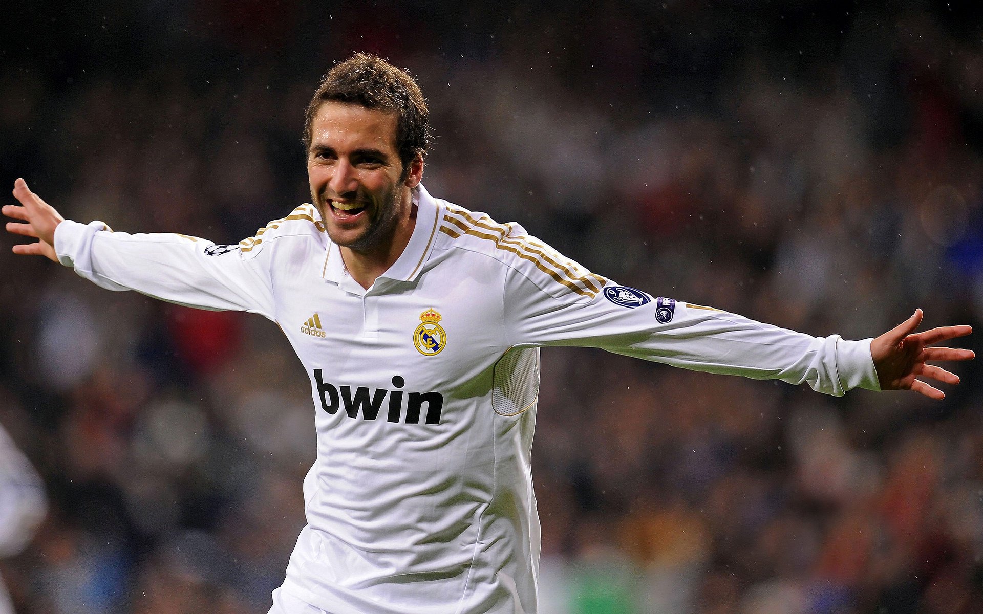 开云体育在线-德甲争冠战之夜，黄喜灿高光表现改写剧本