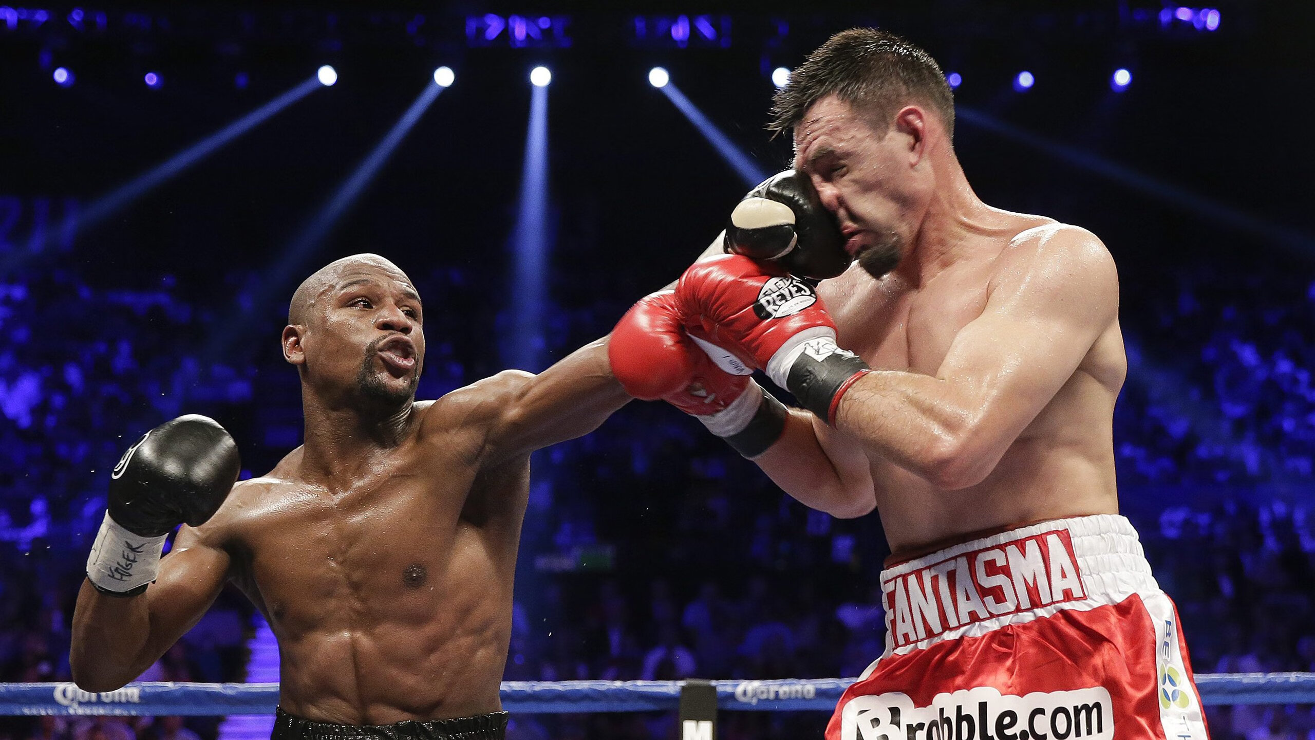 郑思维统治全场如交响指挥，法国队轻取泰国队展羽球新格局